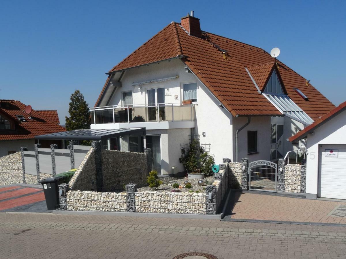 Pension Und Apartment Landhaus Fricke Calden Exterior photo